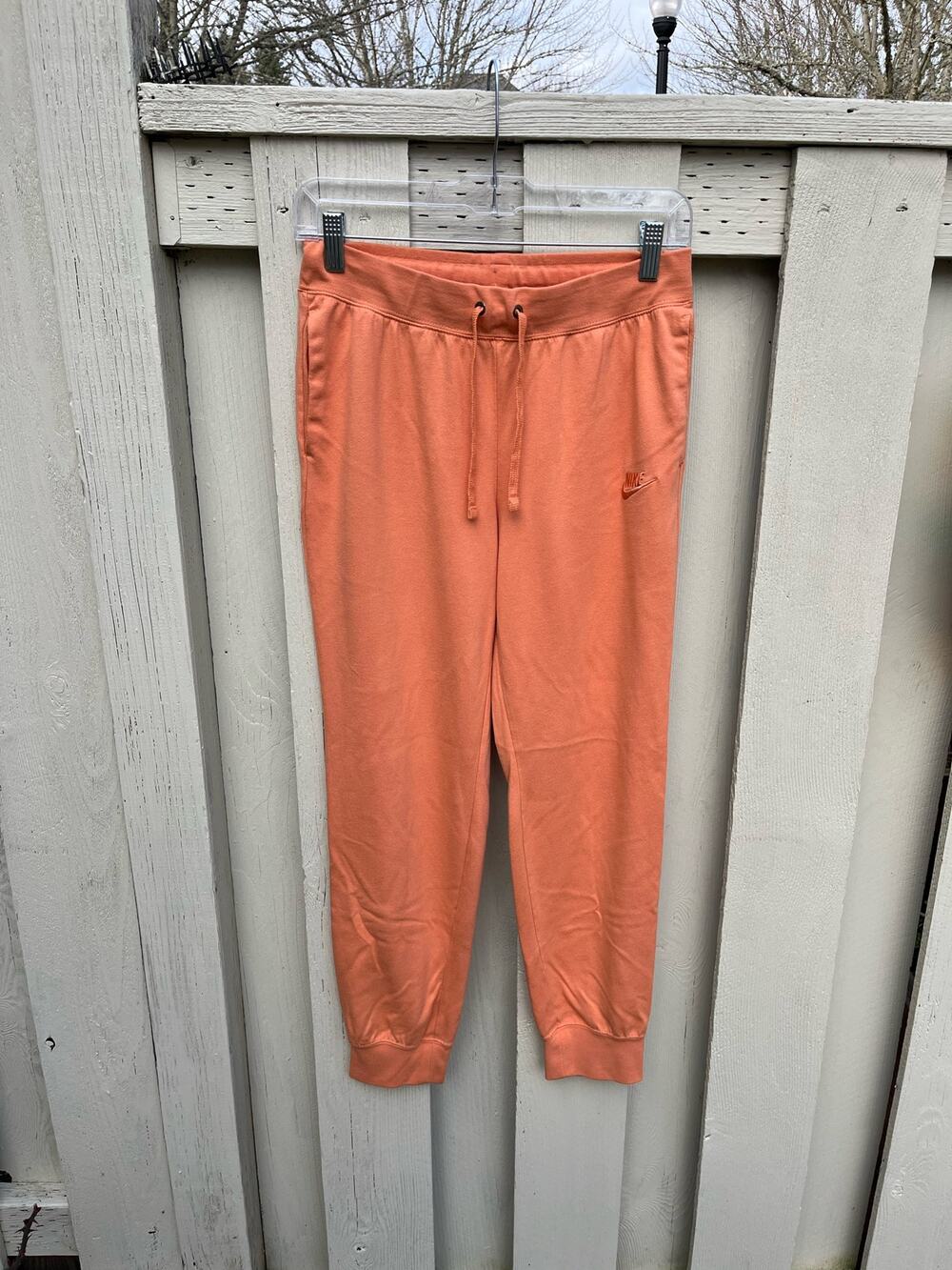 NIKE Women’s Tangerine Jogger Sweatpants Size Small